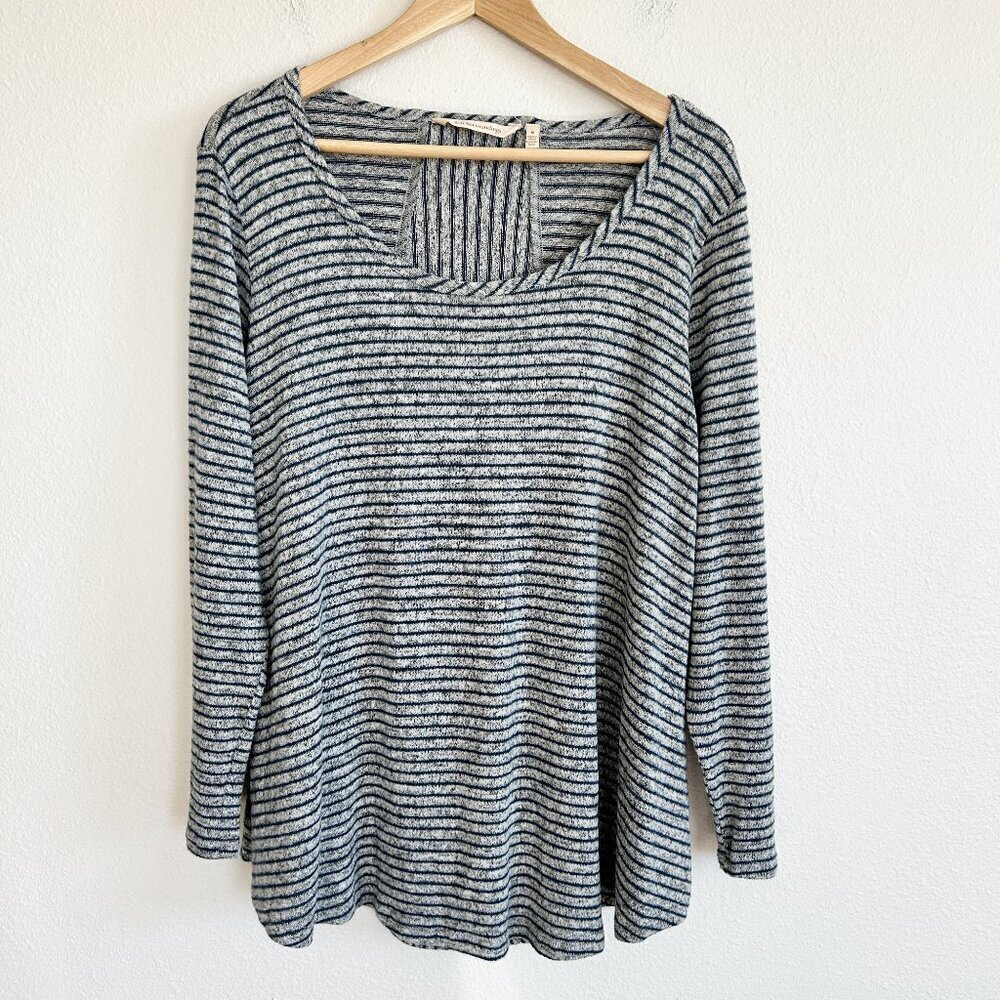 Soft Surroundings Shirt Gray Blue Stripe Tunic Top Scoop Neck Soft Knit